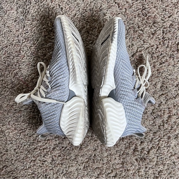 adidas AlphaBounce Instinct Gray Women’s Size 5.5 Sneakers F36732 grey/ white - Picture 7 of 9